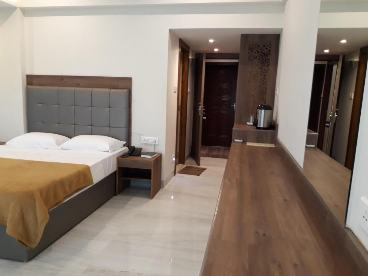 Lake View Resort Lonavala Extérieur photo