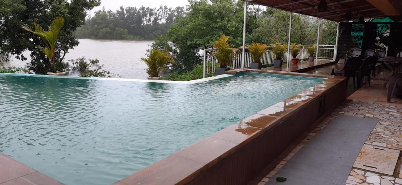 Lake View Resort Lonavala Extérieur photo