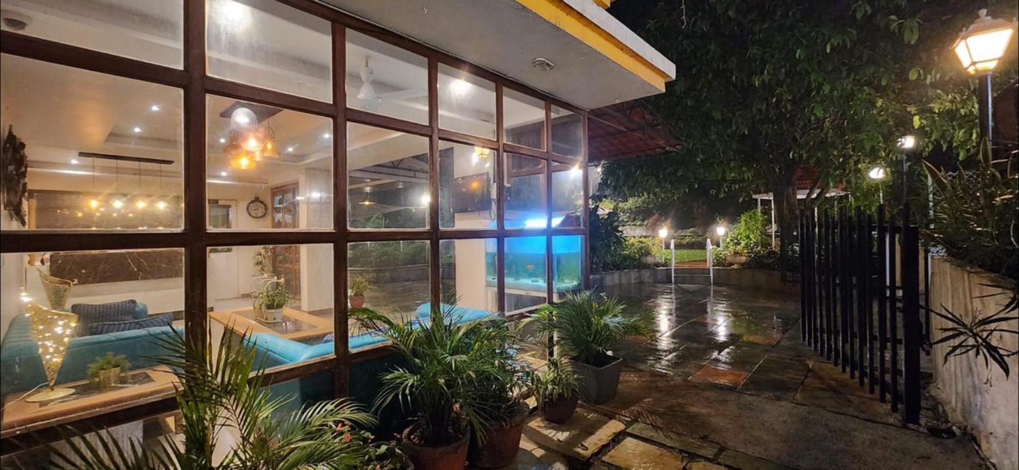 Lake View Resort Lonavala Extérieur photo